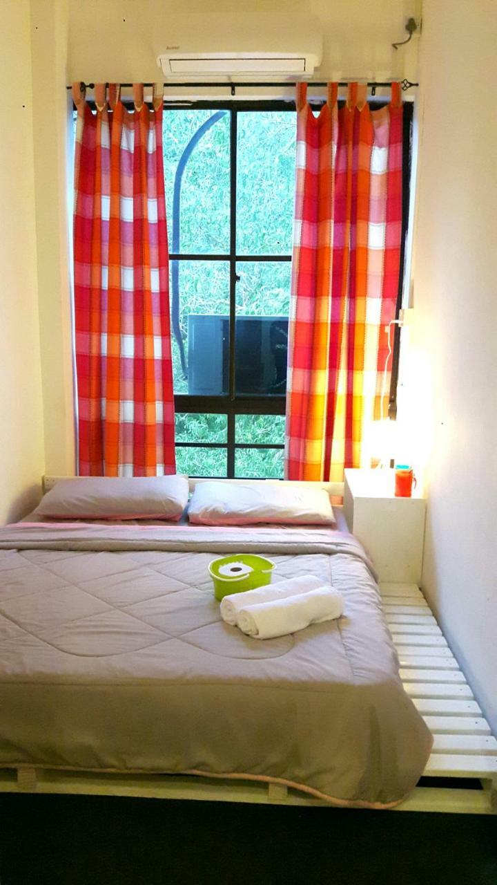 Ez Lodgings Kampong Gadong Ngoại thất bức ảnh