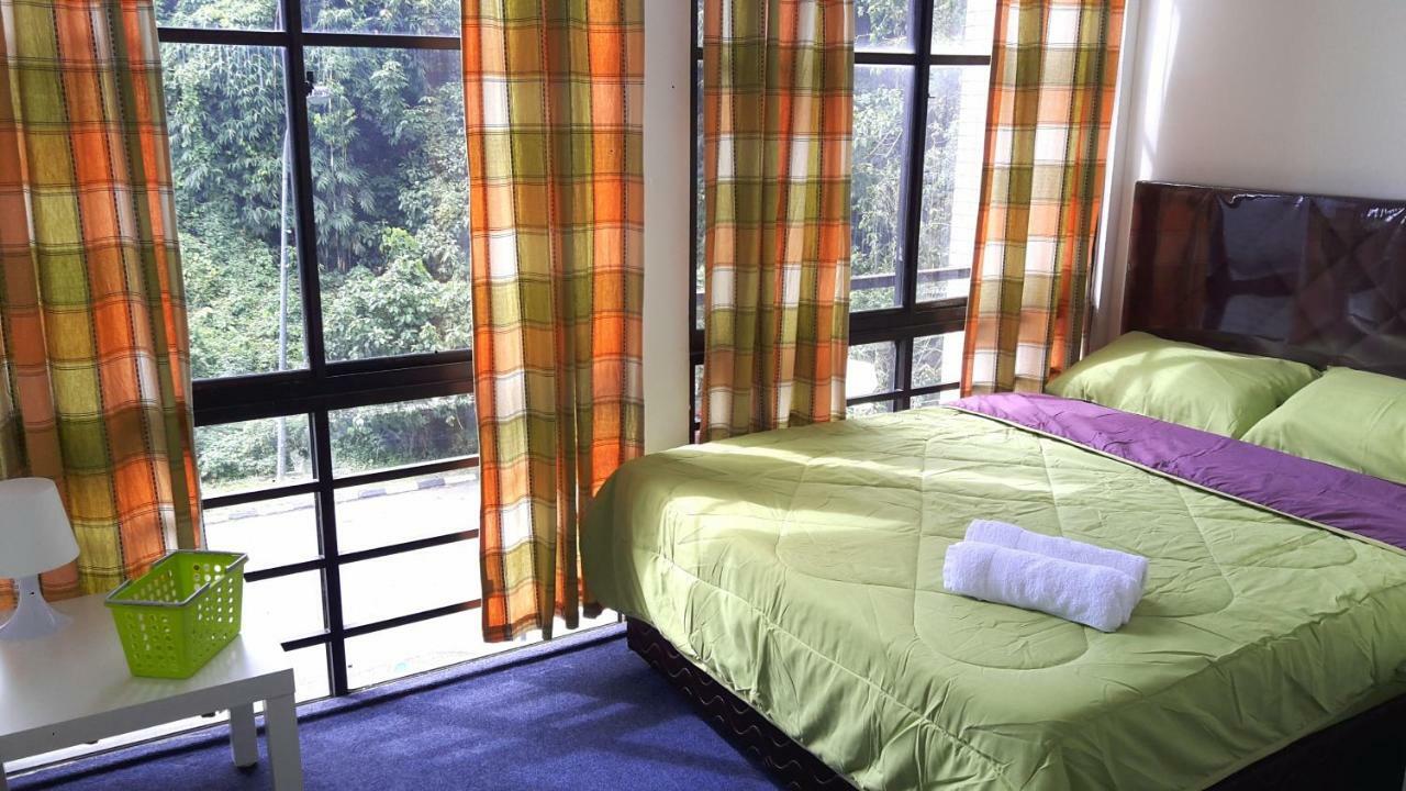 Ez Lodgings Kampong Gadong Ngoại thất bức ảnh
